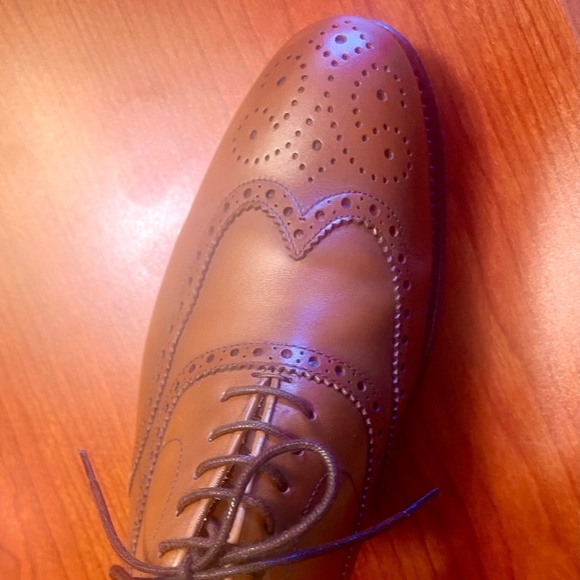Brown wingtips size 9 1/2 main image 6